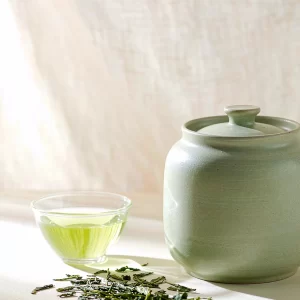 Longjing Pre-Qingming dry tea leaves